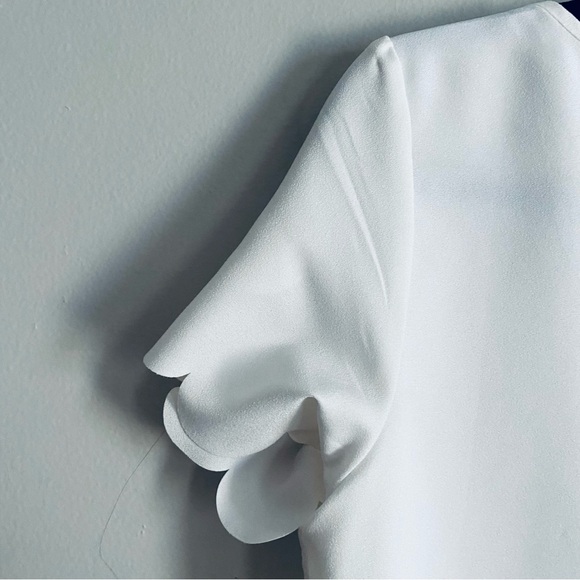 SHEIN Women's White Scalloped Short Sleeve Shirt Blouse Top Size Medium - Picture 12 of 12